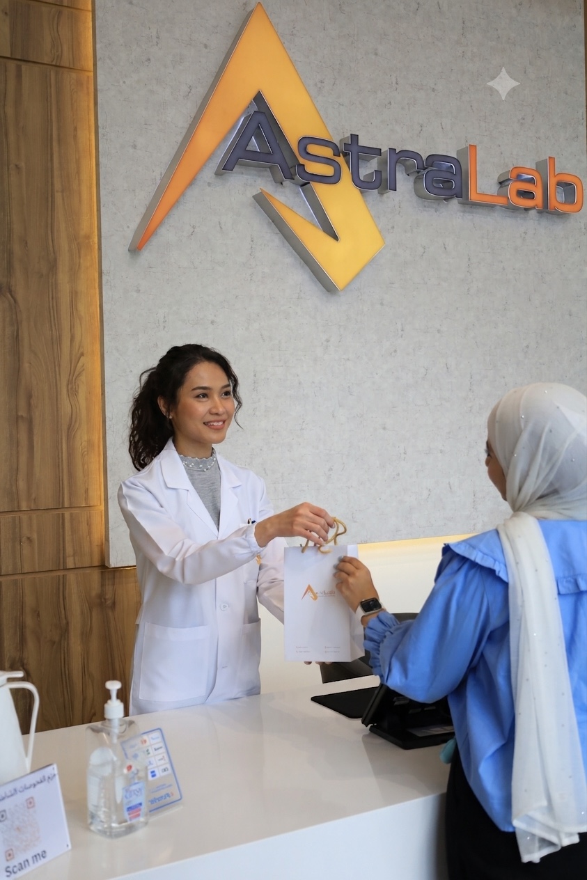 AstraLab patient service room